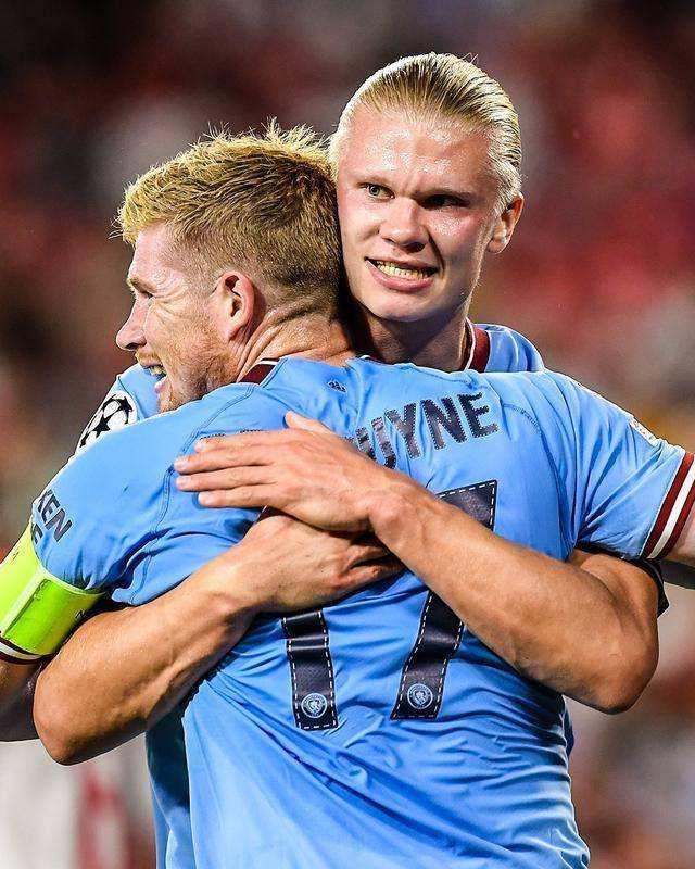 英超积分榜更新：曼城榜首压力加大,