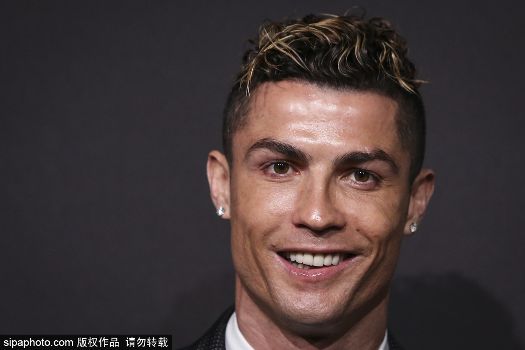 弗鲁米嫩塞官方：蒂亚戈·席尔瓦已正式完成解约手续（弗鲁米嫩塞官宣：蒂亚戈·席尔瓦已完成解约手续）