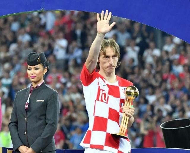 榜眼杜智博四川队正式比赛首秀惊艳，贡献全队最高的23分