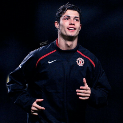 亚冠成都蓉城迎战神户胜利船：周定洋坐镇中场 韦世豪和德尔加多领衔锋线