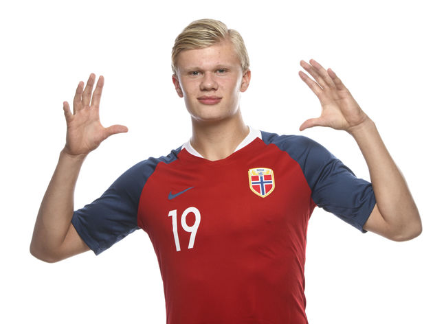 2-0变3-3！96分钟惨遭倒数第四绝平 11.5亿豪门5轮1胜+10轮拿8分