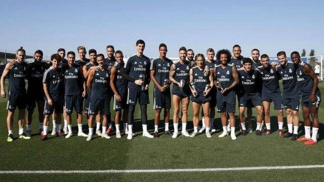 罗体：罗马进球被吹后，克雷莫内塞现场屏幕却一直显示0-2（罗体：罗马进球被判无效，克雷莫内塞主场记分牌仍显示0-2）