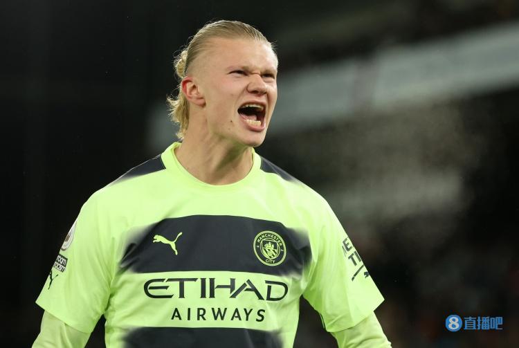 WTT总决赛：孙颖莎4-0横扫王艺迪，晋级八强