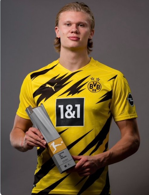 欧冠积分榜分析：小组晋级形势紧张,