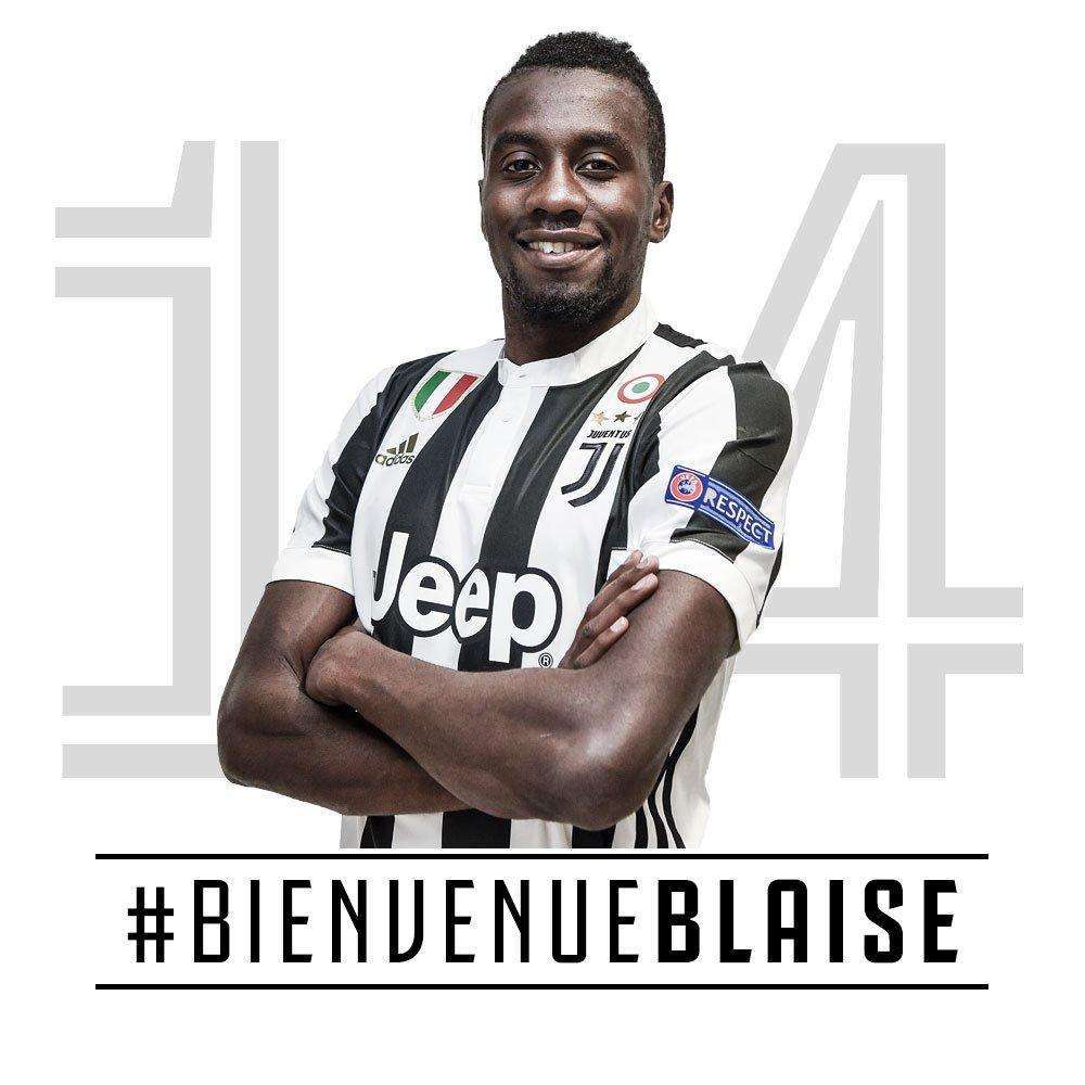 海港亚冠赛前Vlog：吉祥物伊戈已量产；林皇再度作客上海滩（海港亚冠备战Vlog：伊戈吉祥物量产上线，林皇再临上海滩）