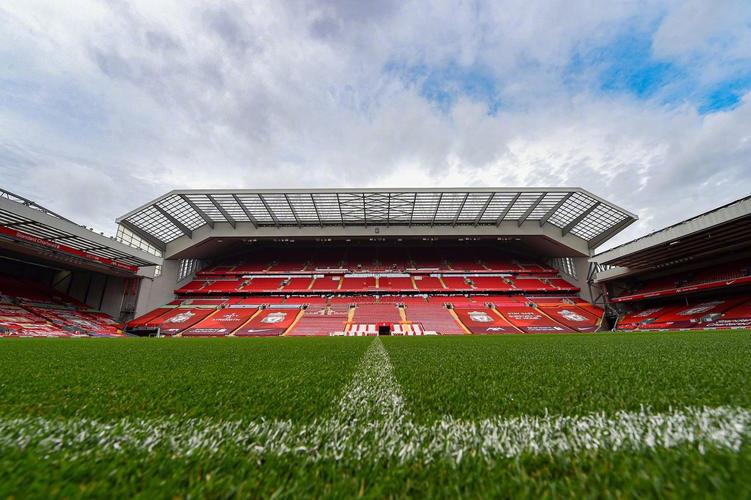 意甲战报：佛罗伦萨遭逆转1-3不敌萨索洛，连续14轮不胜（意甲简讯：佛罗伦萨1-3遭萨索洛翻盘，连续14轮未尝胜绩）