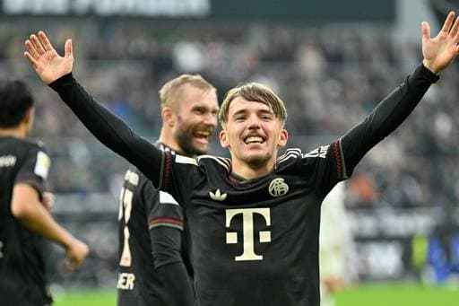 惊喜，曼联17岁青训小将詹姆斯-奥弗里入选澳大利亚国家队（澳大利亚国家队征召曼联17岁青训新星詹姆斯-奥弗里）