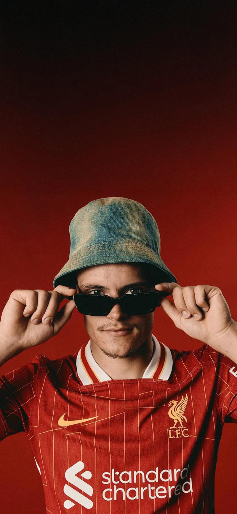 热那亚2-1逆转维罗纳，托斯比建功，洛伦佐-科隆博破门（热那亚2-1逆转击败维罗纳：托斯比制胜，洛伦佐-科隆博进球）